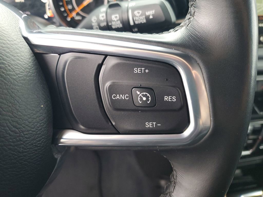 Used 2022 Jeep Wrangler Unlimited Sahara image 12