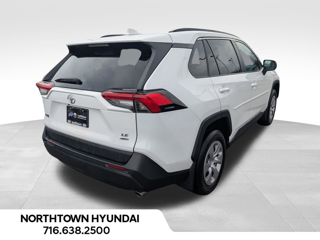 Used 2021 Toyota RAV4 LE AWD/4WD image 13