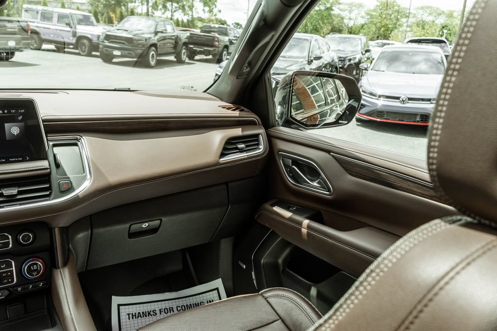 Used 2023 Chevrolet Tahoe High Country AWD/4WD image 15