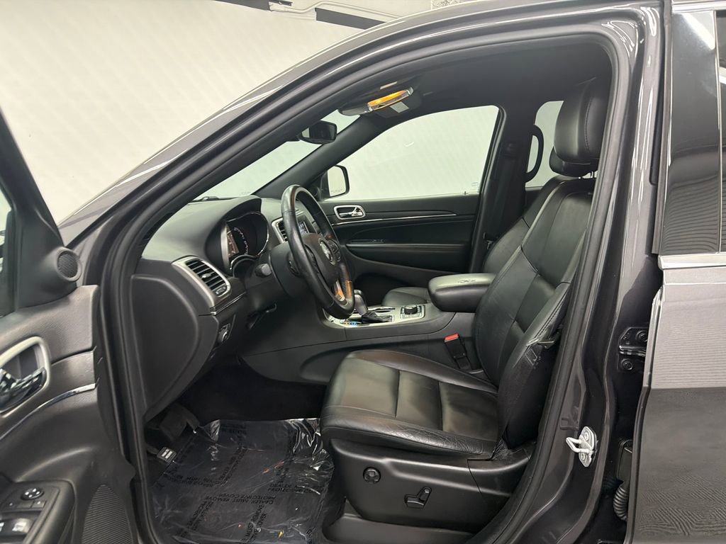 Used 2018 Jeep Grand Cherokee Limited image 9