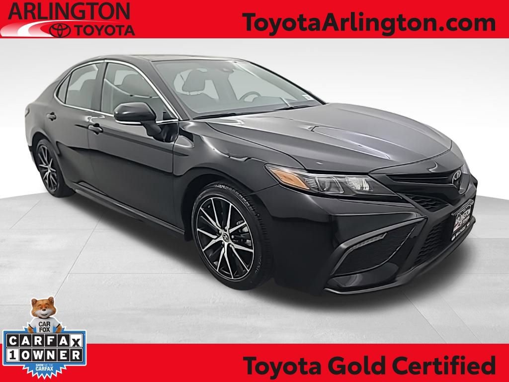 Used 2023 Toyota Camry SE w/ Cold Weather Package image 1