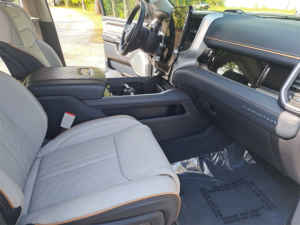 Used 2025 RAM 1500 Tungsten w/ Trailer Tow Group image 10