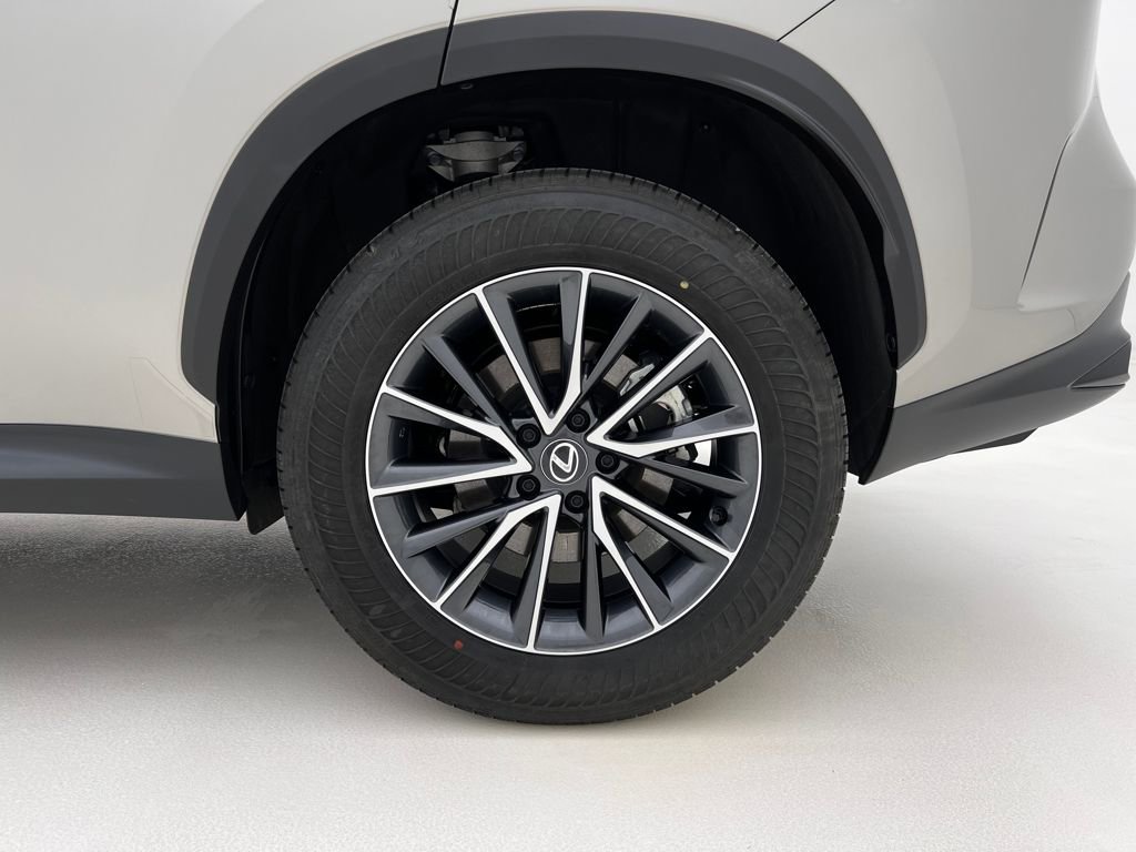 Used 2025 Lexus NX 350 AWD w/ Accessory Package (2T) image 30
