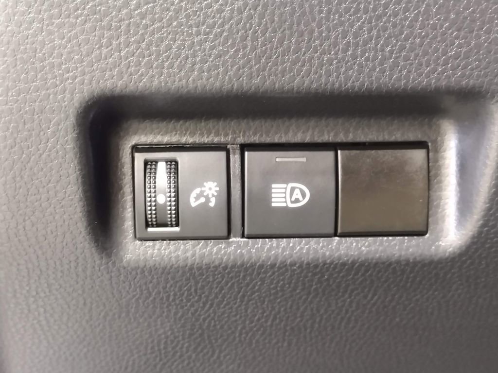 Used 2024 Toyota RAV4 XLE image 19