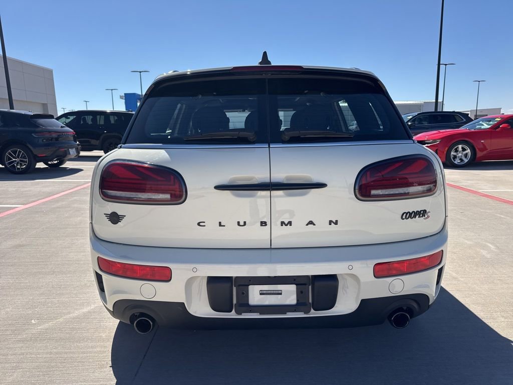 Used 2022 MINI Cooper Clubman S w/ Premium Package image 4