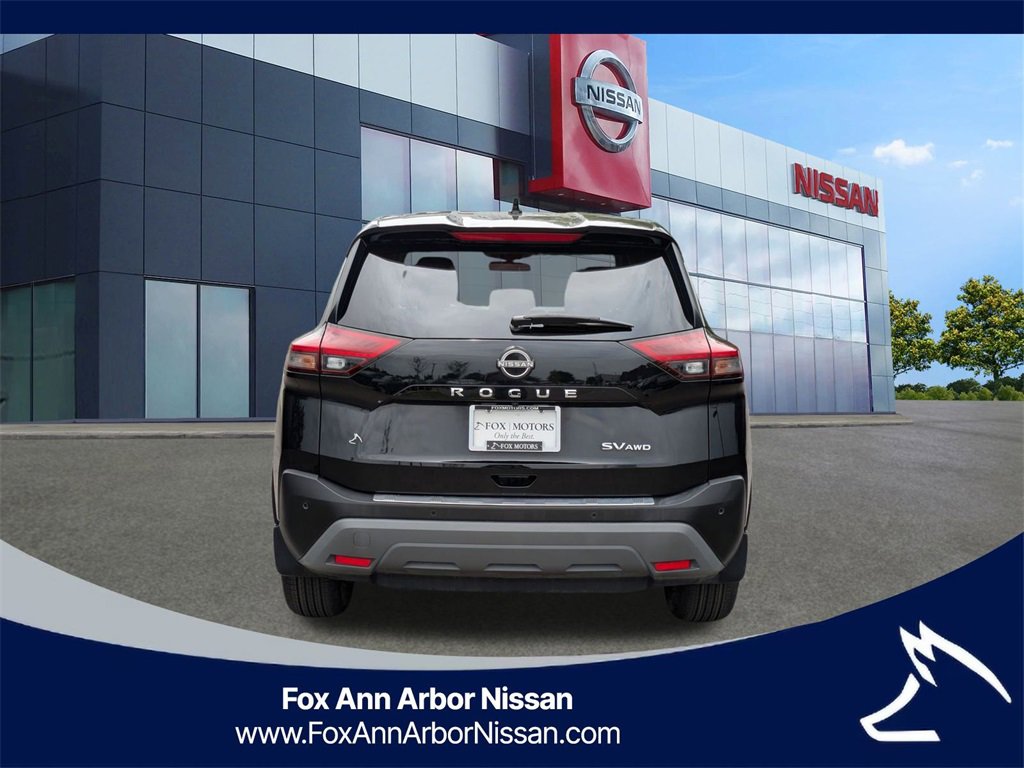Certified 2023 Nissan Rogue SV image 4