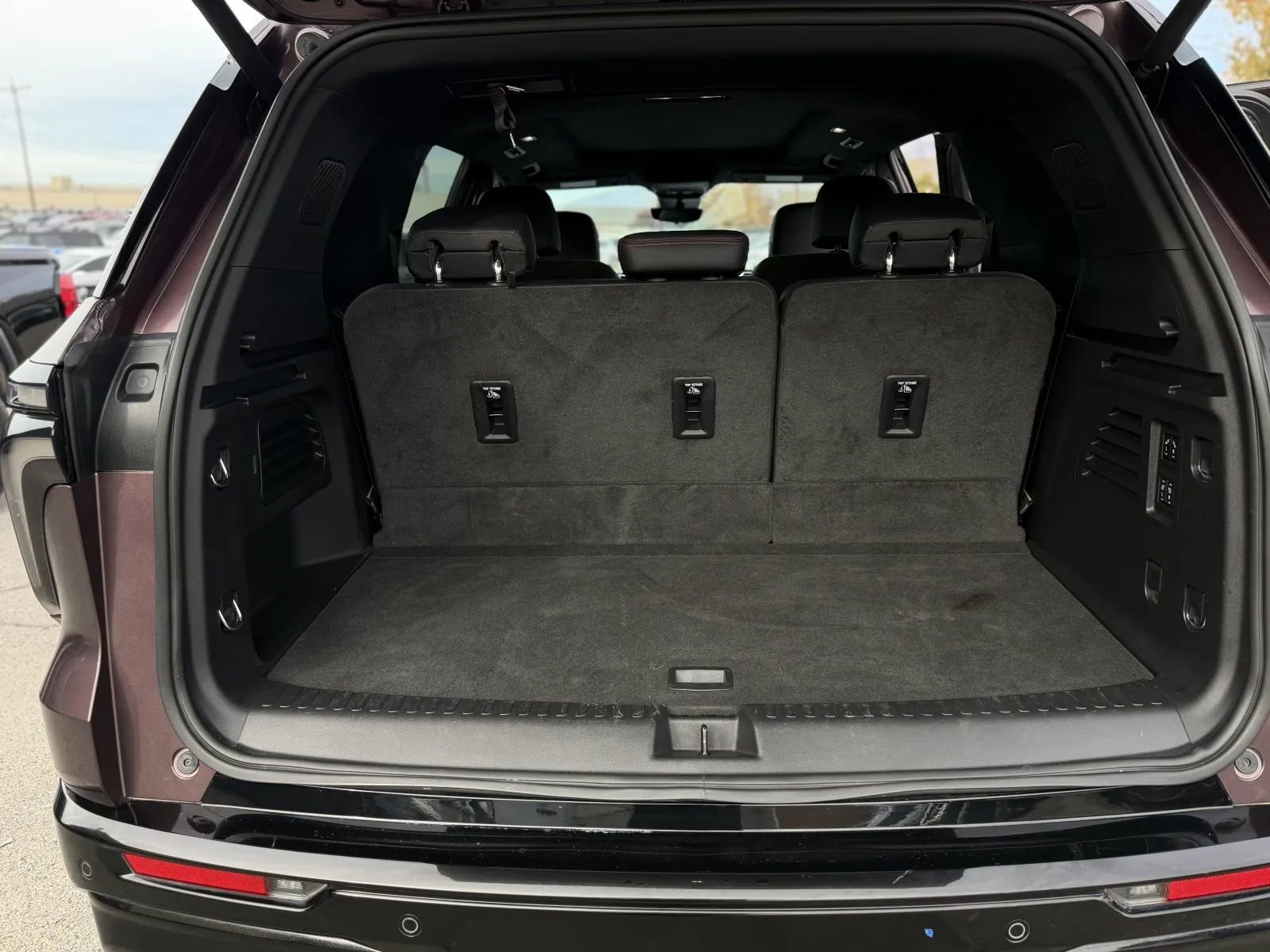 Used 2024 Chevrolet Traverse RS image 18