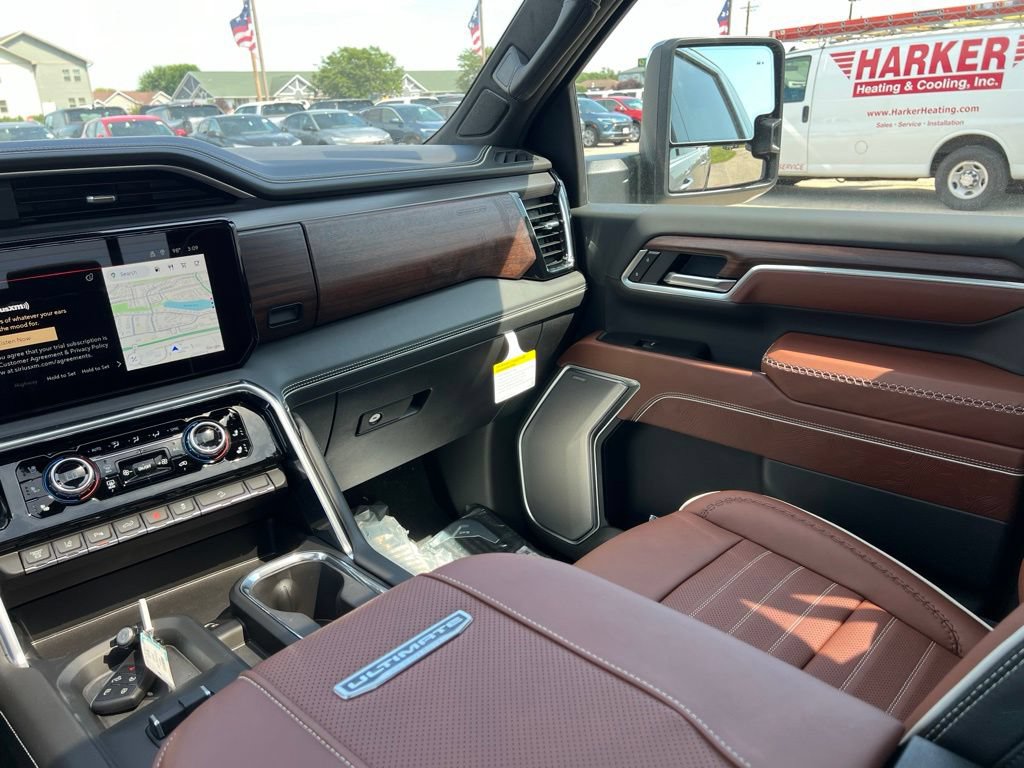 New 2026 GMC Sierra 2500 Denali Ultimate w/ LPO, Black Badging Package AWD/4WD image 42