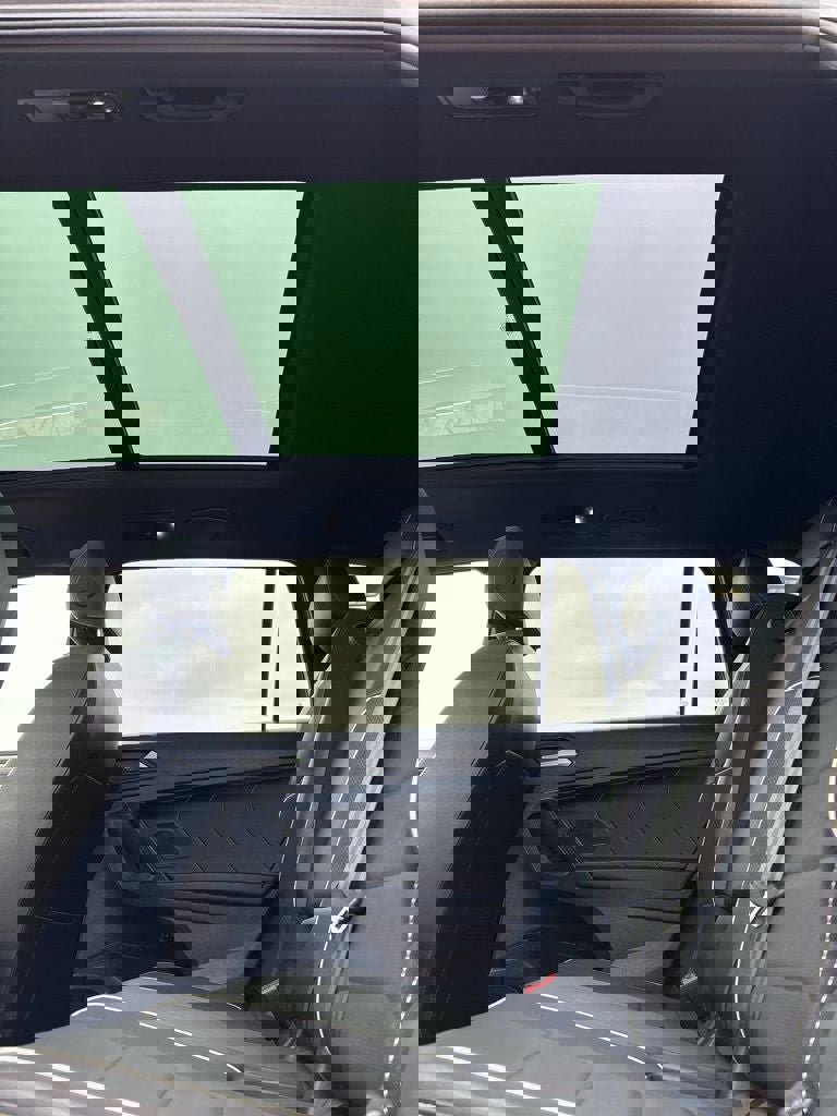 Used 2024 Volkswagen Tiguan SEL R-Line image 44