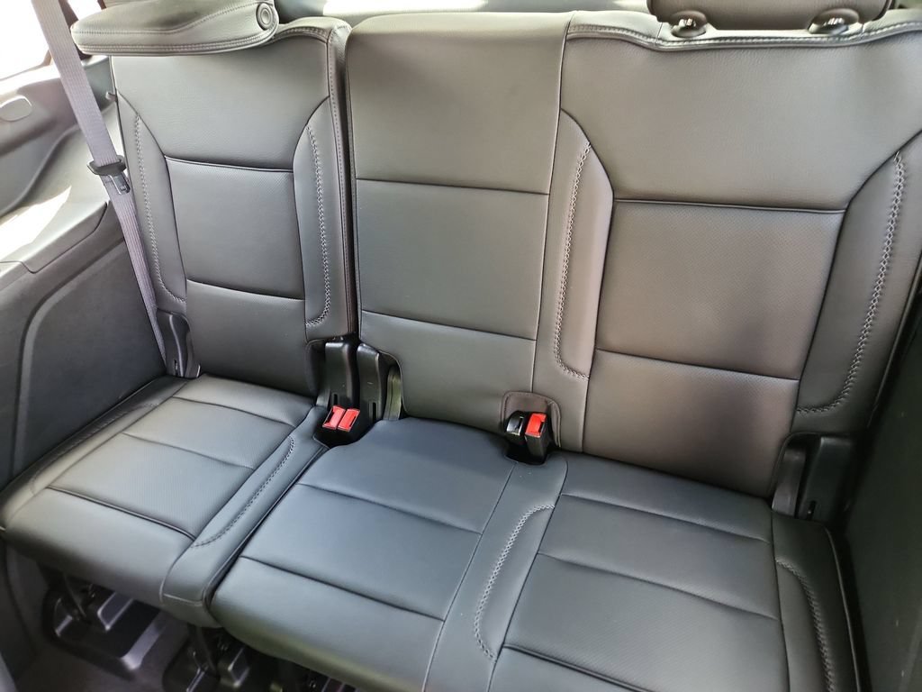 Used 2023 GMC Yukon Denali AWD/4WD image 10