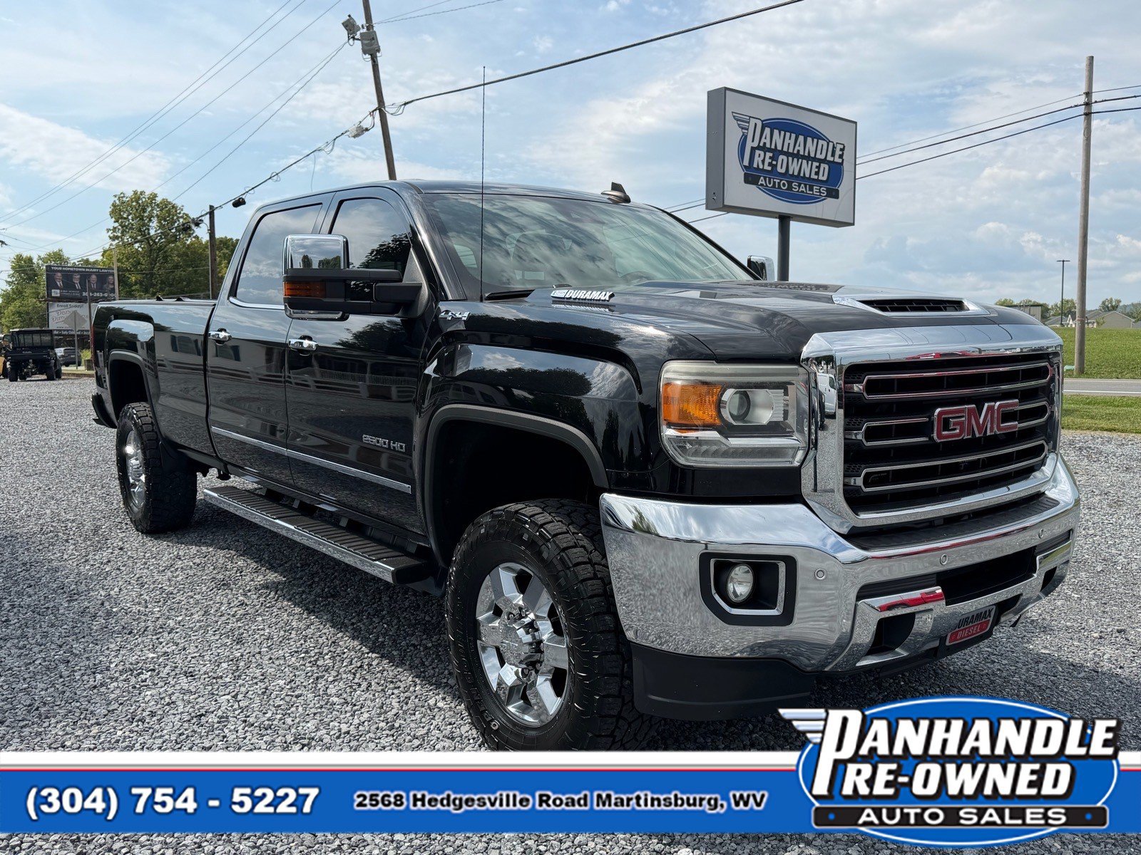 Used 2017 GMC Sierra 2500 SLT w/ Duramax Plus Package AWD/4WD image 1