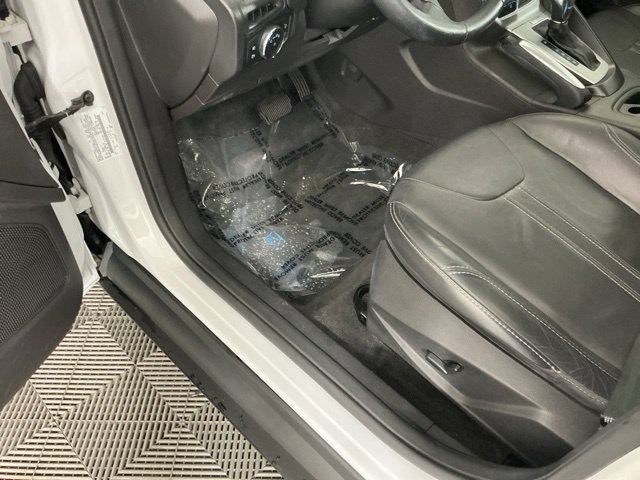 Used 2013 Ford Focus SE FWD image 14