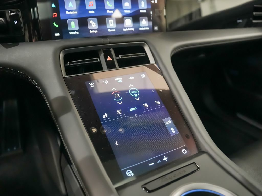 New 2026 Porsche Taycan image 33