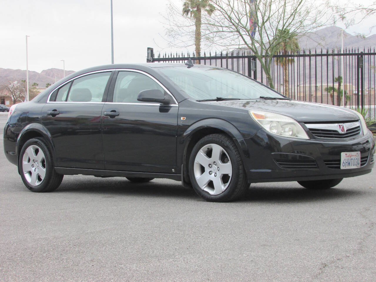 Used 2009 Saturn Aura XE w/ Preferred Package FWD image 2