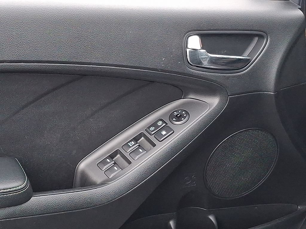 Used 2016 Kia Forte LX FWD image 14