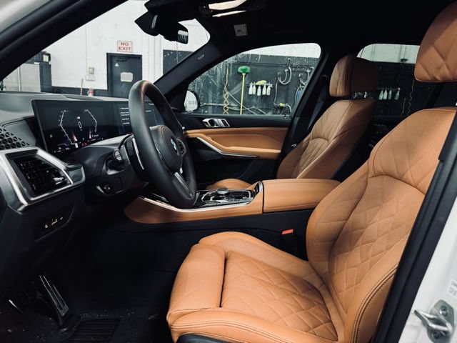 New 2026 BMW X5 xDrive40i w/ M Sport Package AWD/4WD image 21