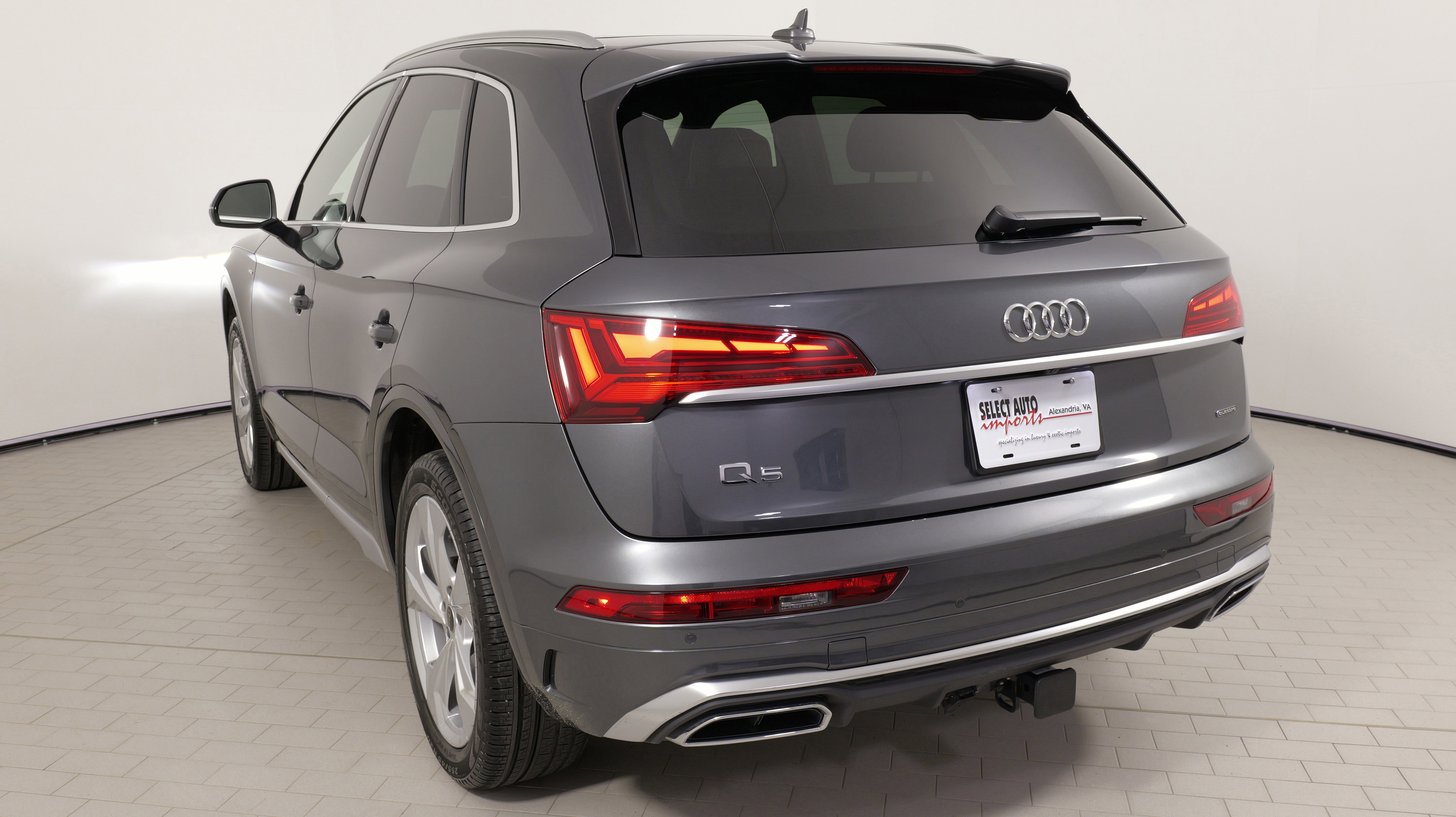 Used 2025 Audi Q5 2.0T Premium Plus image 11