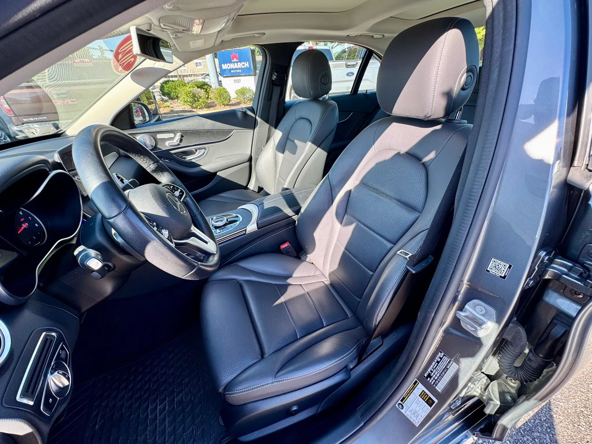 Used 2020 Mercedes-Benz C 300 4MATIC Sedan image 9