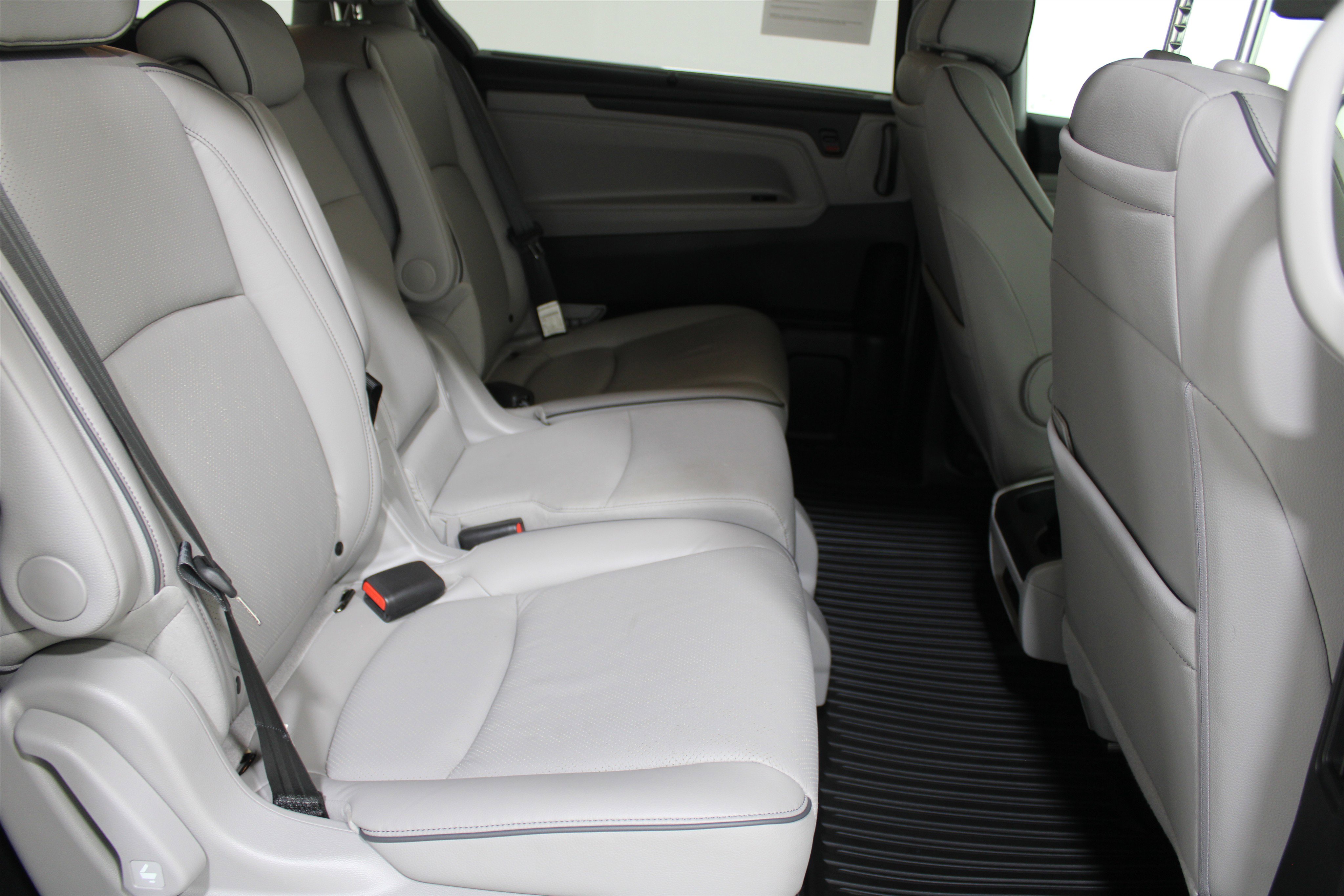 Used 2024 Honda Odyssey Elite image 25