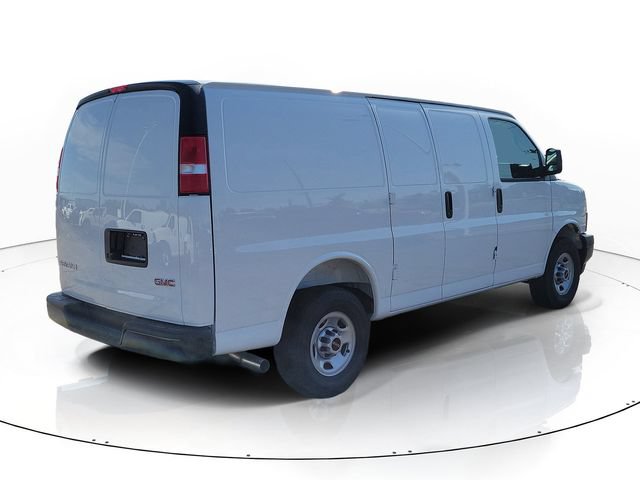New 2026 GMC Savana 2500 w/ Driver Convenience Package RWD image 3