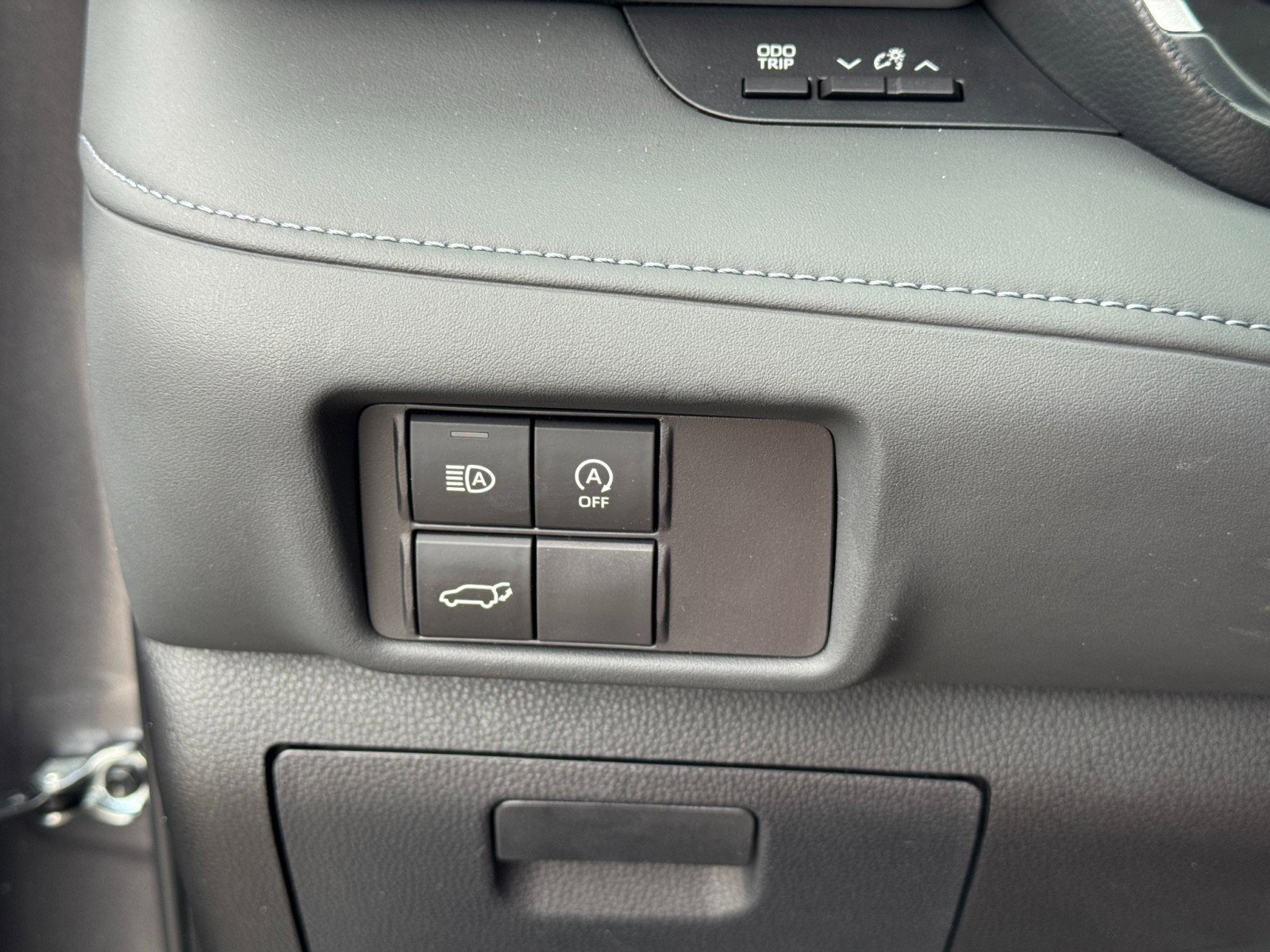 Used 2024 Toyota Highlander XLE image 16