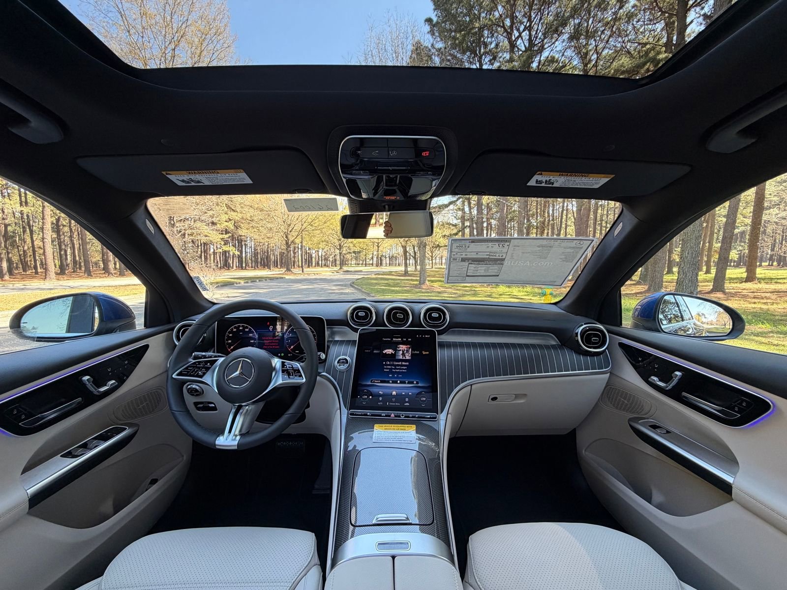 New 2026 Mercedes-Benz GLC 300 image 2