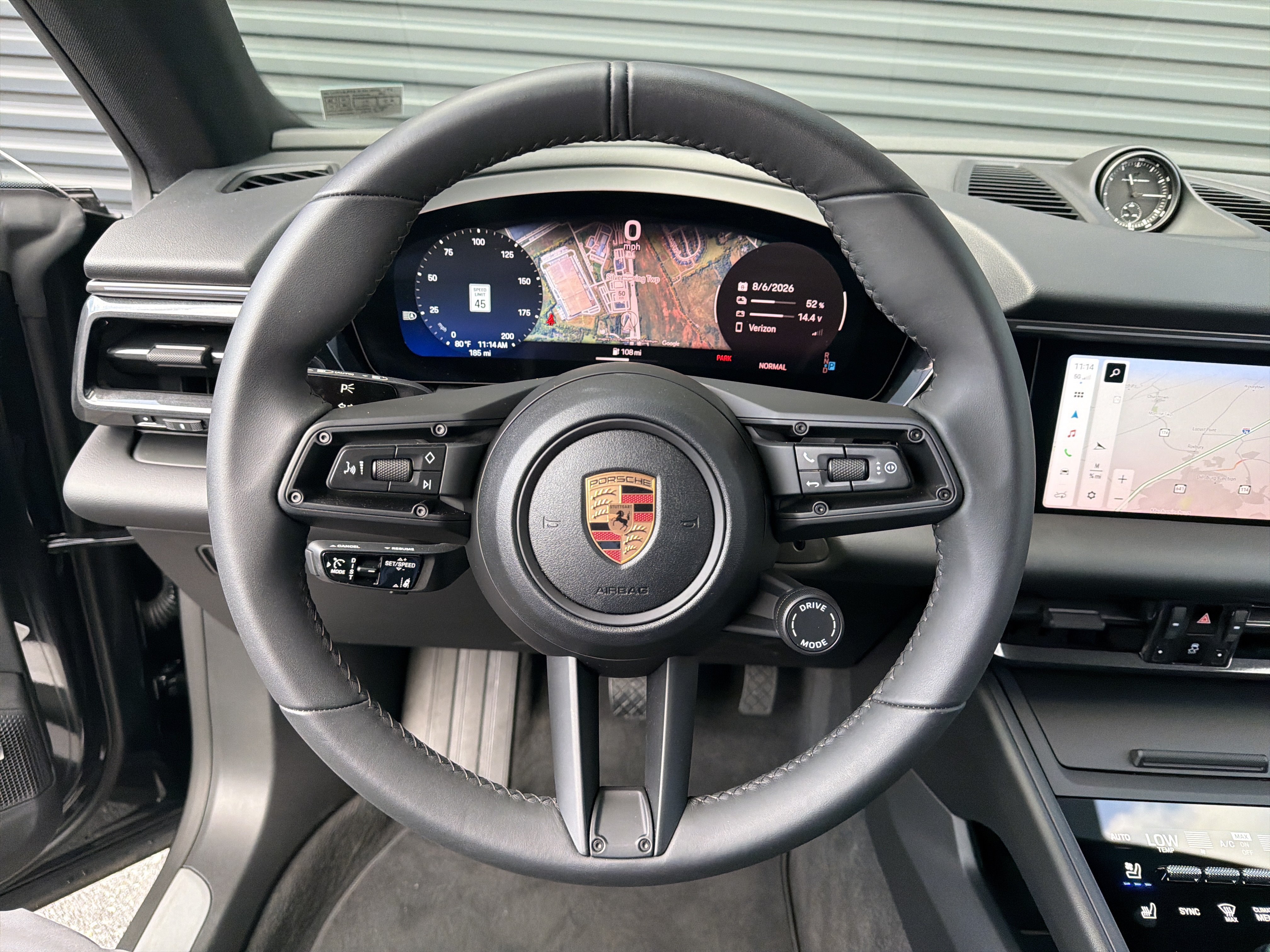 New 2025 Porsche Macan 4 Electric AWD/4WD image 14