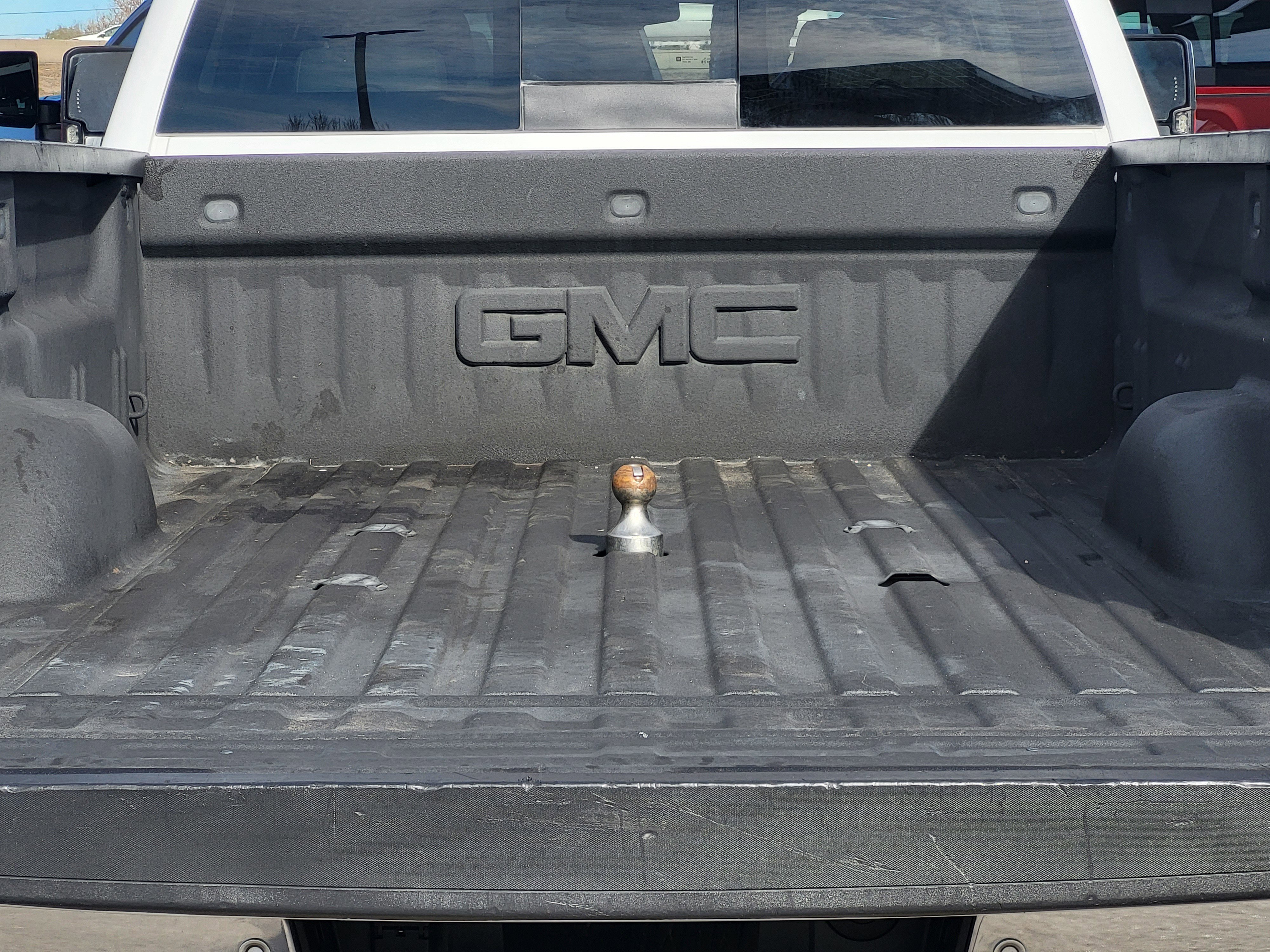 Certified 2019 GMC Sierra 2500 SLT w/ Duramax Plus Package AWD/4WD image 23