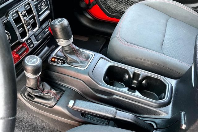 Used 2021 Jeep Wrangler Unlimited Rubicon w/ Dual Top Group AWD/4WD image 18