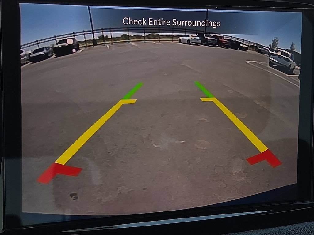 Used 2021 Chrysler Pacifica Touring w/ S Appearance Package FWD image 18
