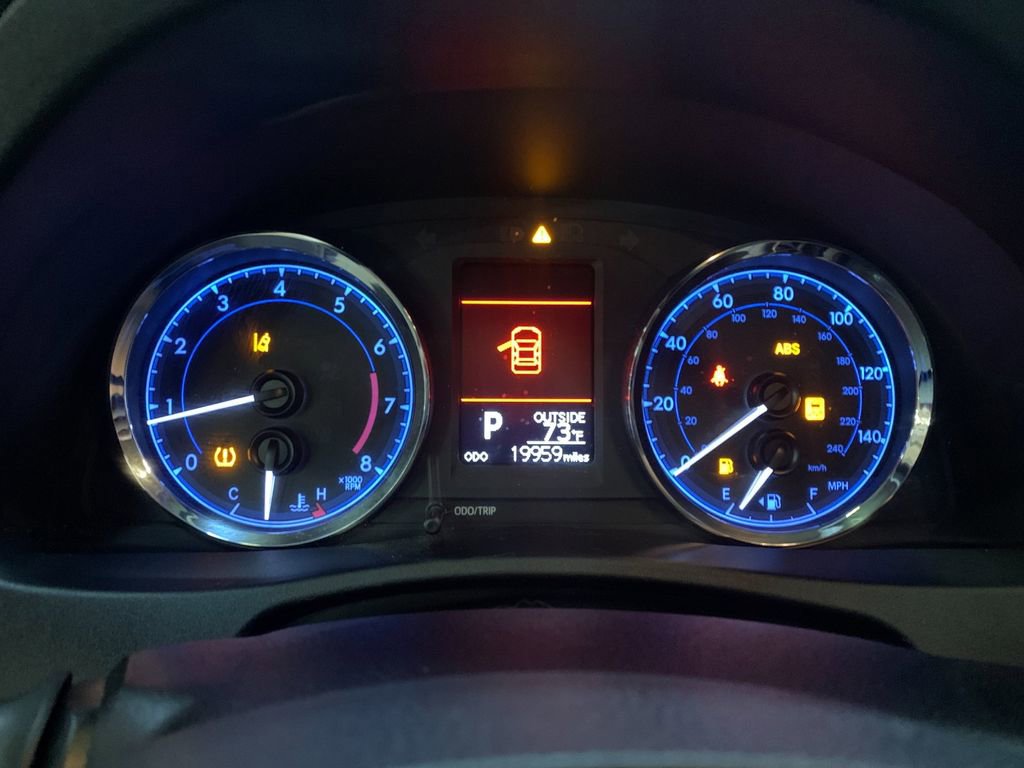 Used 2019 Toyota Corolla LE FWD image 29