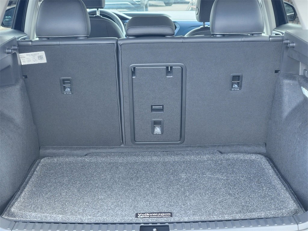New 2024 Volkswagen Taos SE image 28
