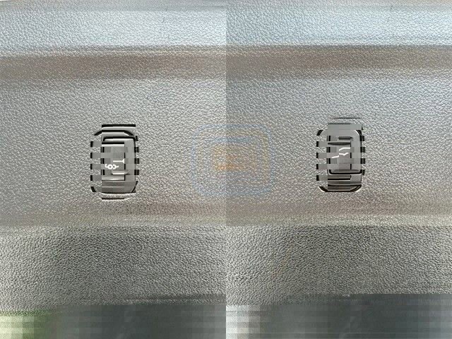 Used 2023 Chevrolet Suburban High Country image 17