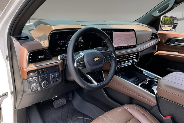 Used 2025 Chevrolet Tahoe High Country AWD/4WD image 17