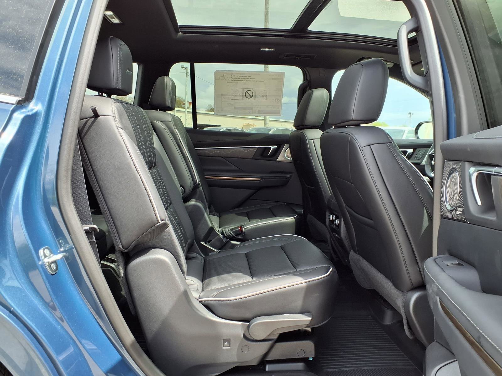 New 2026 Buick Enclave Avenir image 24