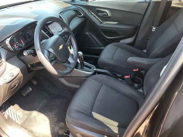 Used 2020 Chevrolet Trax LT FWD image 12