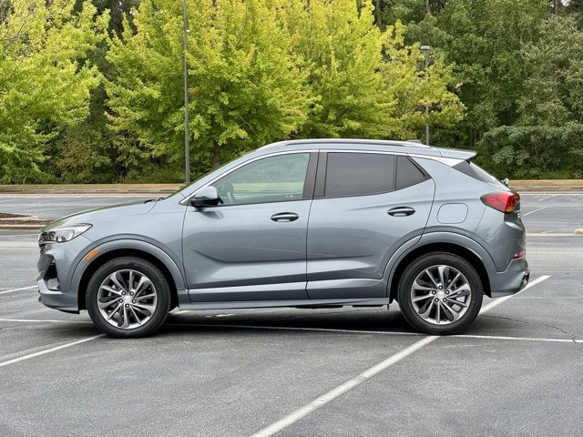 Used 2021 Buick Encore GX Select w/ Sport Touring Package image 3