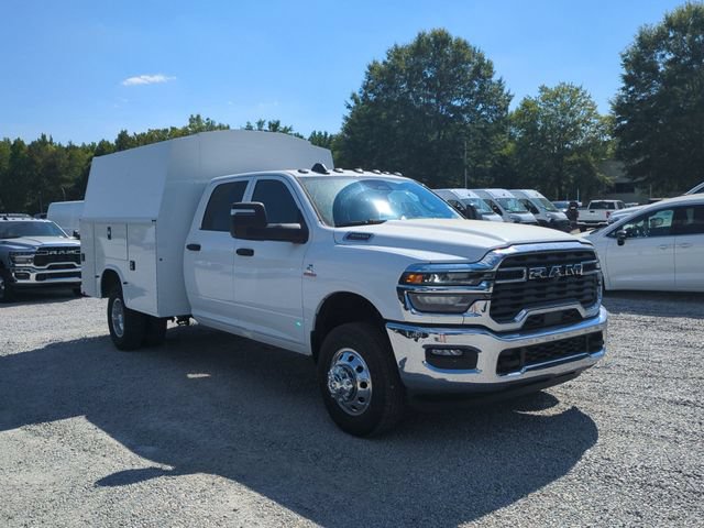 New 2026 RAM 3500 Tradesman w/ Chrome Appearance Group AWD/4WD image 7