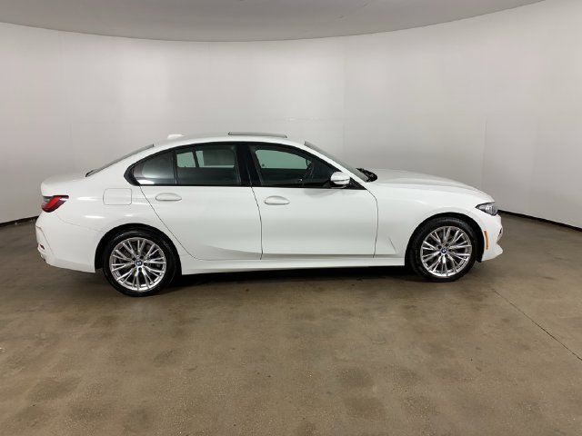 Used 2023 BMW 330i xDrive Sedan w/ Driving Assistance Package AWD/4WD image 7