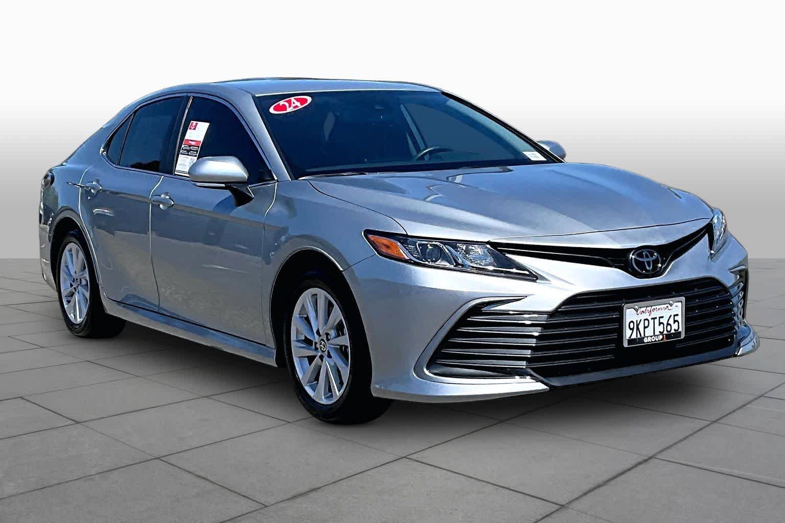 Used 2024 Toyota Camry LE w/ Convenience Package FWD image 2