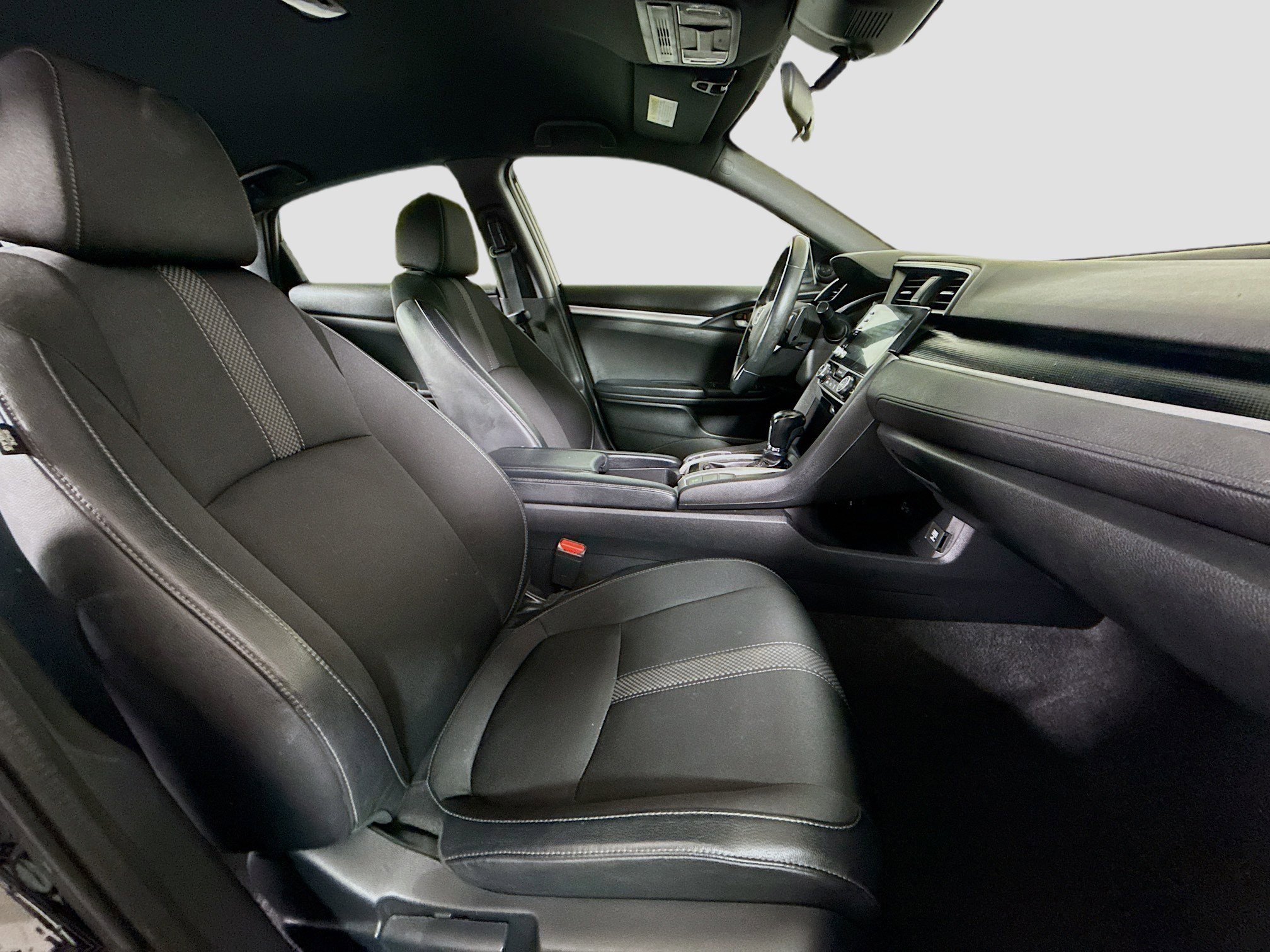 Used 2020 Honda Civic Sport image 29
