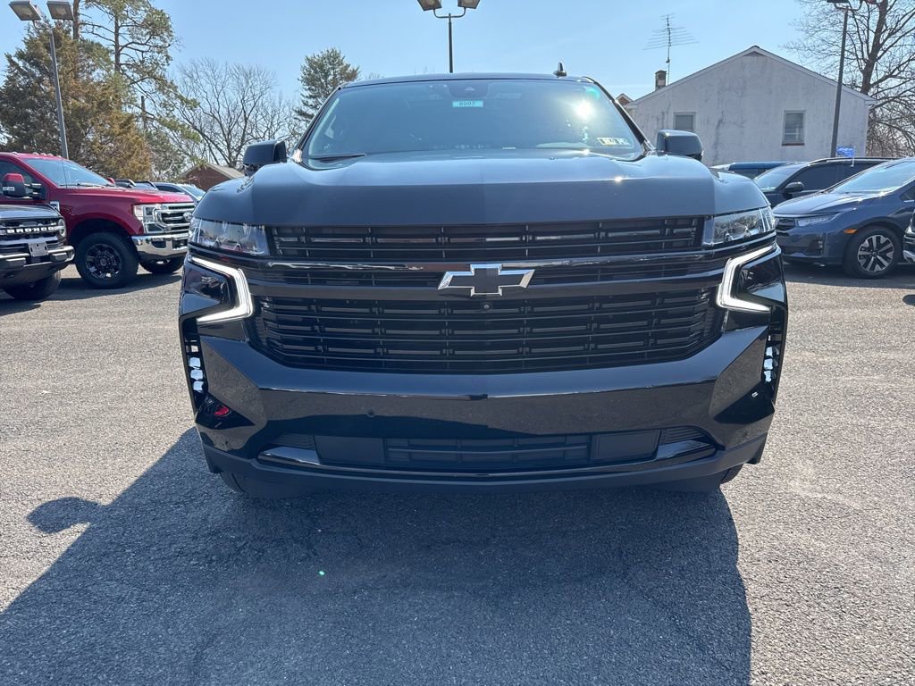 Used 2023 Chevrolet Tahoe RST w/ Luxury Package image 2
