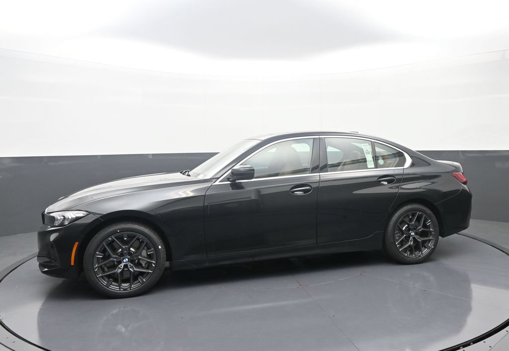 New 2026 BMW 330i xDrive Sedan w/ Convenience Package AWD/4WD image 4