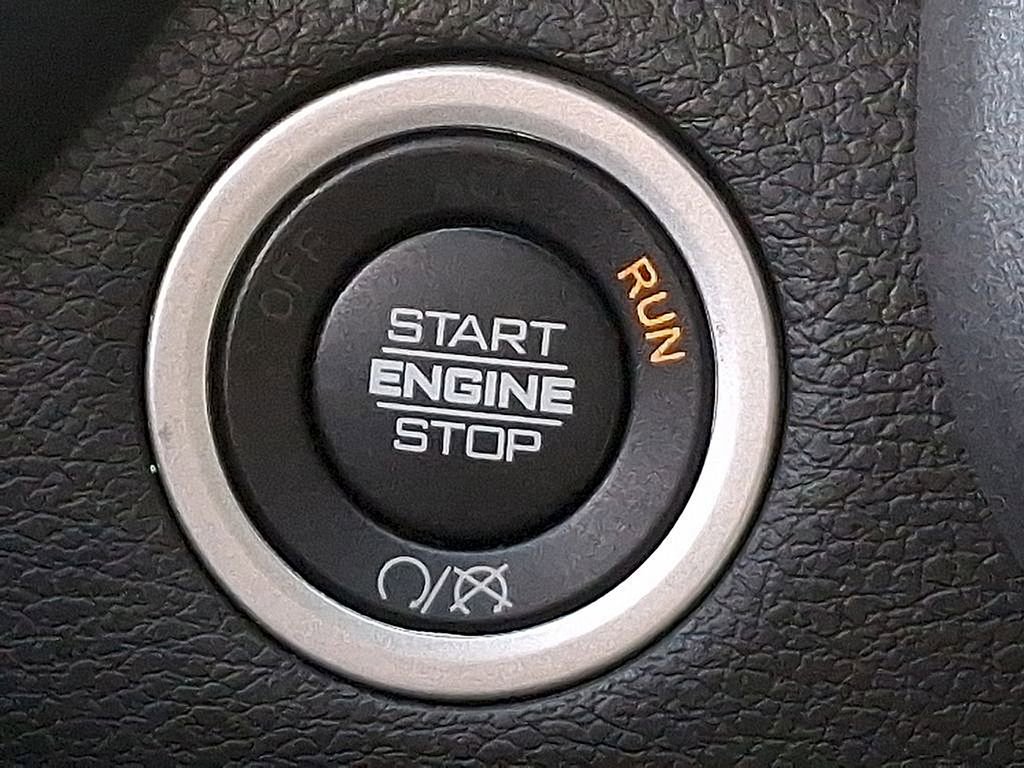 Used 2022 RAM 2500 Tradesman w/ Chrome Appearance Group AWD/4WD image 25