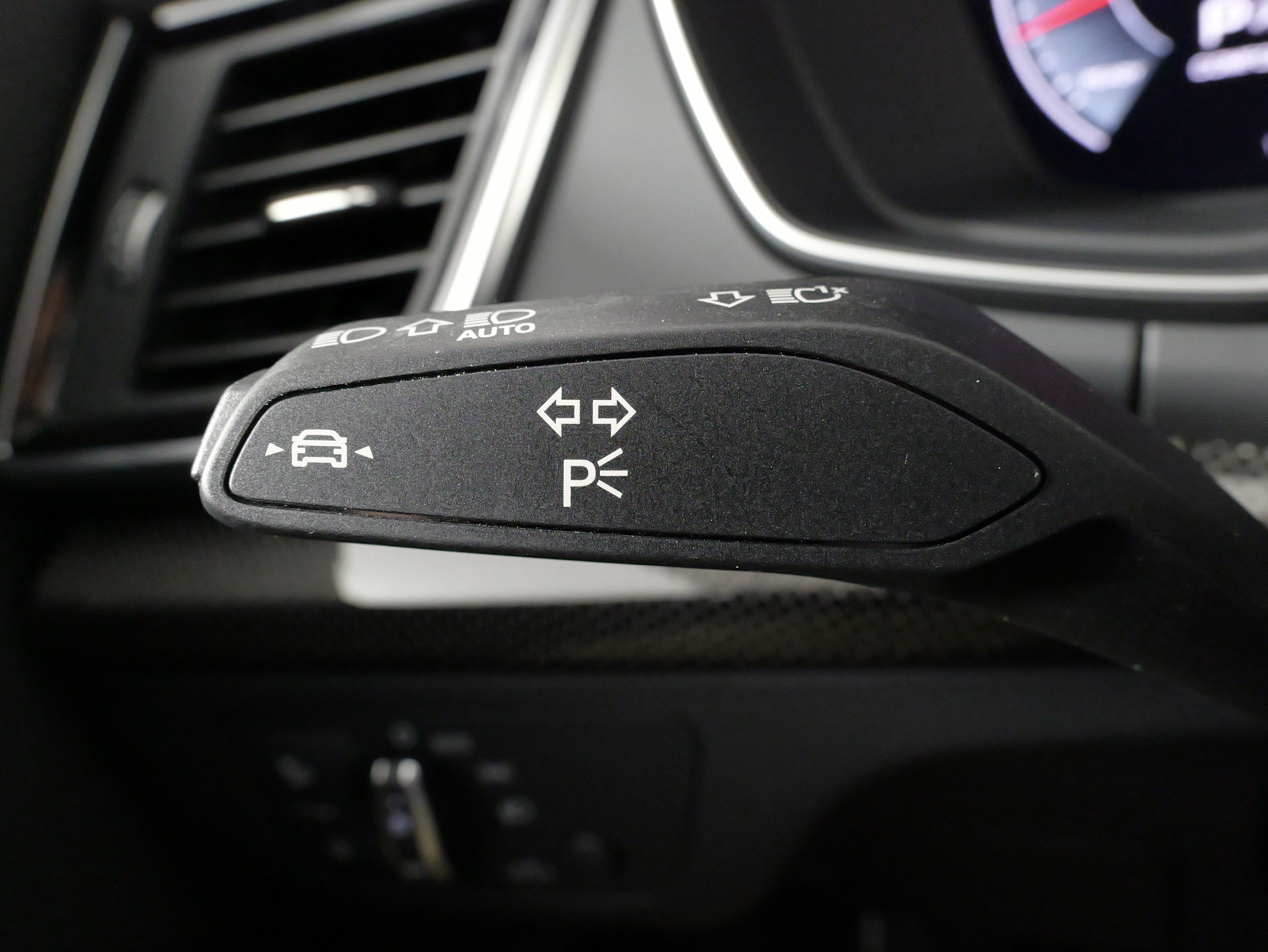 Used 2023 Audi SQ5 Premium Plus w/ Premium Plus Package image 46