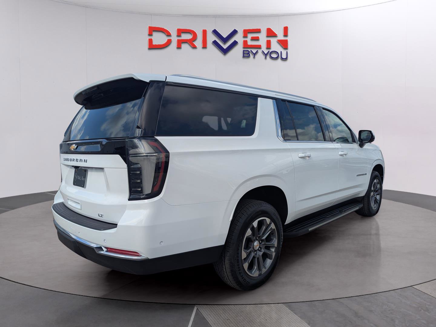 New 2026 Chevrolet Suburban LT w/ Comfort Package RWD image 5