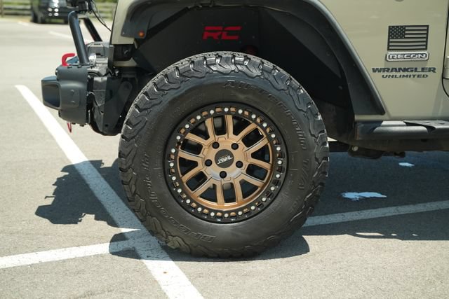 Used 2017 Jeep Wrangler Unlimited Rubicon AWD/4WD image 11