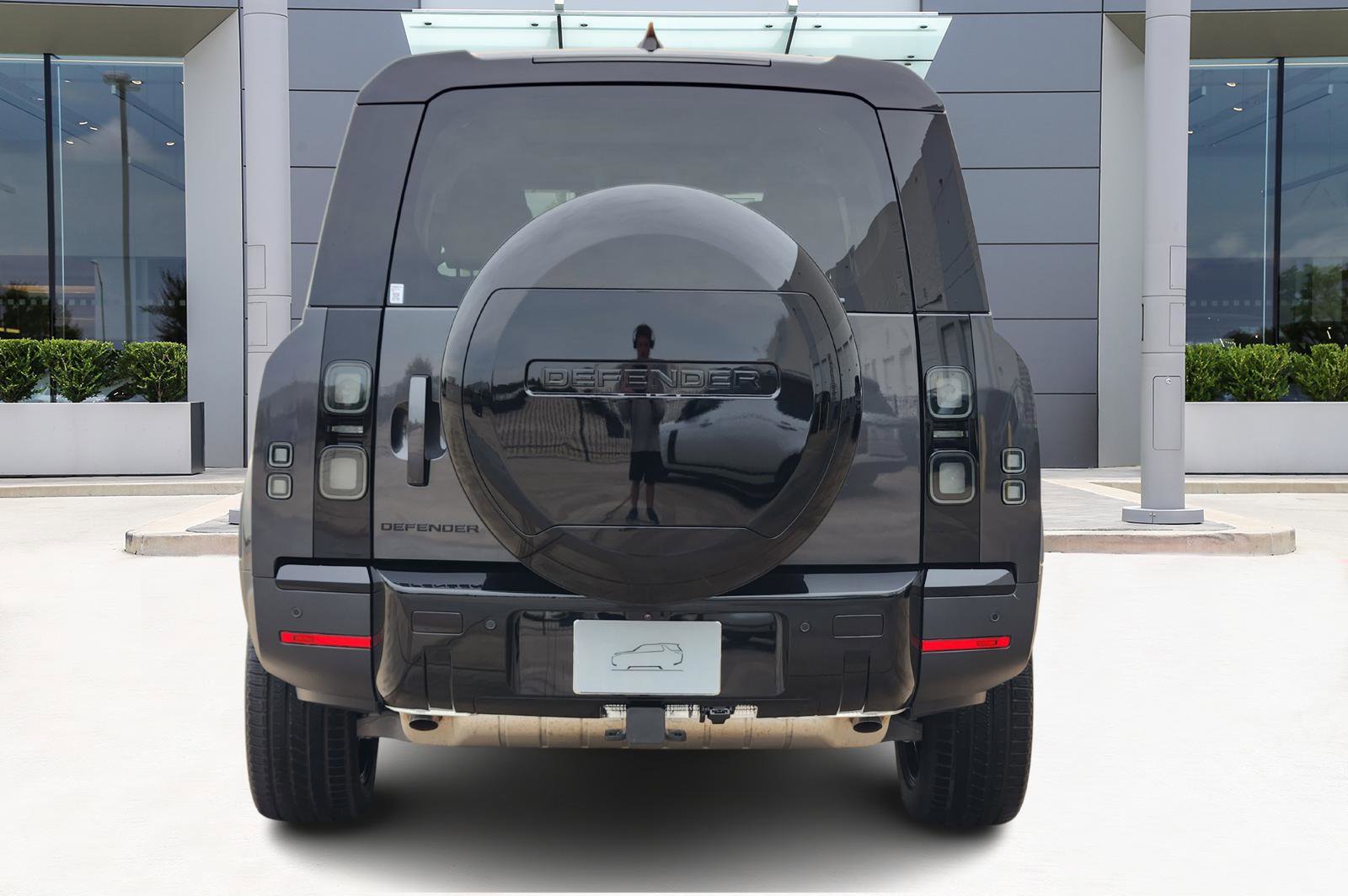 New 2026 Land Rover Defender 130 S image 6