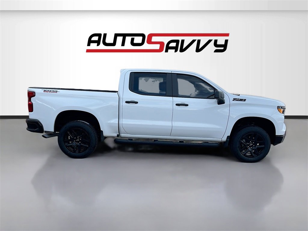 Used 2024 Chevrolet Silverado 1500 Custom Trail Boss w/ Turbomax Blackout Package image 8