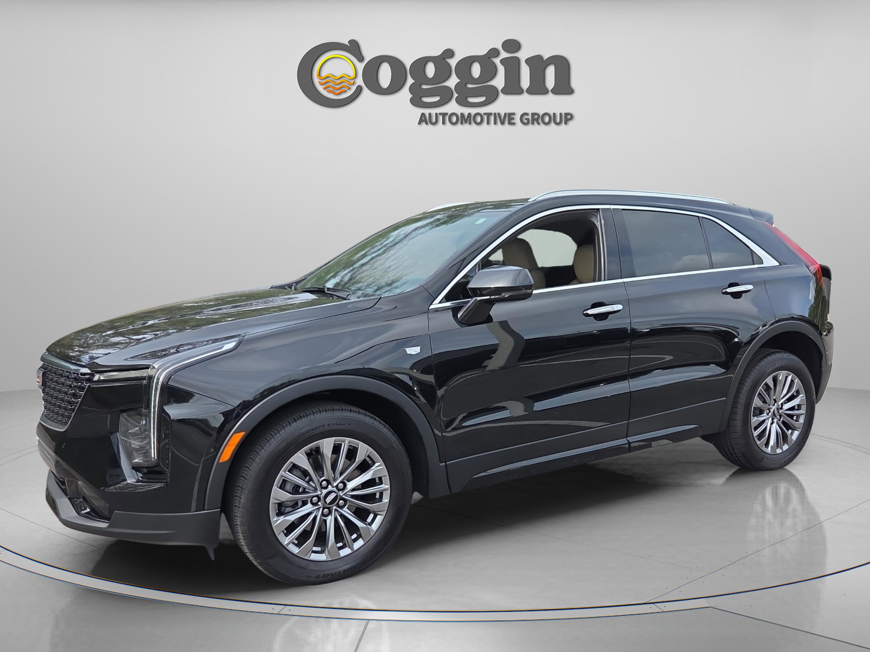 Used 2024 Cadillac XT4 Premium Luxury w/ Cold Weather Package image 2